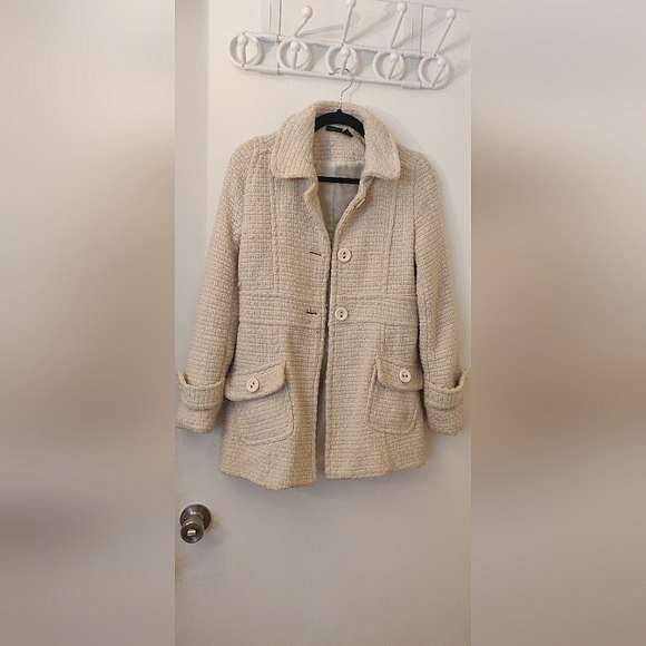 Trench Coat - Picture 1 of 3